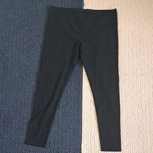 Woman's 1X Black Leggings